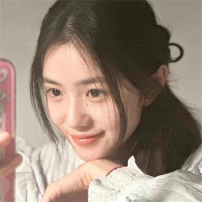 碧窗艳影